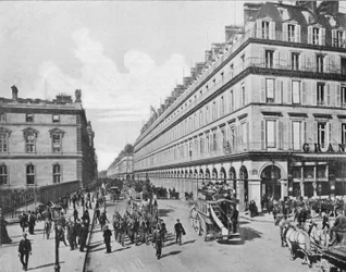 Paris - Die Rue de Rivoli (s/w Foto)