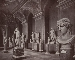 Paris: Galerie des Augustus, Louvre-Museum