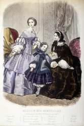 2 Frauen und ein Mädchen: Mode - im „Magasin des damoiselles“, ca. 1850