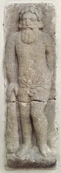 Ein wilder Mann, der seine Keule hält (Sandstein)