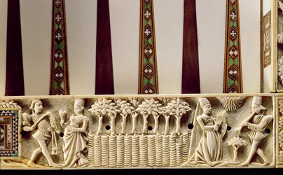 Rand eines Backgammon-Bretts, das ein Liebespaar zeigt, 1415