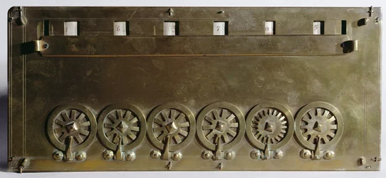Rechenmaschine, erfunden von Blaise Pascal (1623-63) im Jahr 1642 (Holz und Metall)