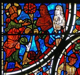 Detail eines Fensters, das das Gleichnis vom barmherzigen Samariter darstellt: Gott konfrontiert Adam und Eva (Detail)