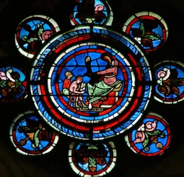 Detail des Nordrosenfensters mit Grammatik aus den Freien Künsten