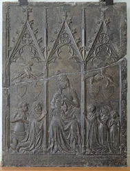 Grabstele der Familie Sacquespee, vom St. Nicaise Friedhof in Arras, 1376