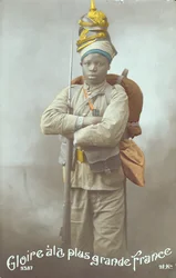 Postkarte, die einen senegalesischen Soldaten darstellt, 1915
