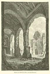 Ruinen des Hôtel de Ville, Bürohof