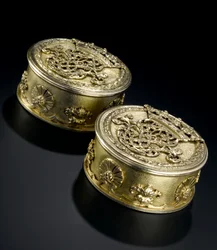 Silbervergoldete kleine runde Dose mit Deckel aus dem Lennoxlove-Toilettenset, im Besitz von Frances Teresa Stewart, Herzogin von Richmond und Lennox: Französisch, Paris, geprüft zwischen September 1672 und Oktober 1674