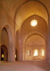 Das Kirchenschiff der Zisterzienserabtei, gegründet 1146