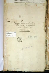 Titelseite des Originalmanuskripts des Zweiten Kapitäns Chanal, „Reise um die Welt auf der Solide unter Kapitän Marchand“ (ein Logbuch). 1791-1792. Nationalarchiv in Paris.