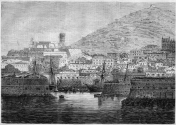 Ansicht des Hafens und der Stadt Gaeta, Italien