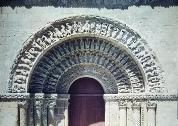 Ansicht des Portals des südlichen Querschiffs, 1150-75