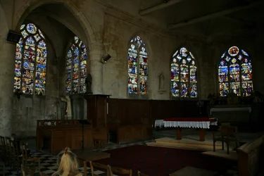 Fenster w0 mit Darstellung einer Innenansicht der Nordseite der Kirche