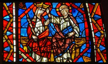 Fenster w108 mit der Darstellung der Krönung Mariens