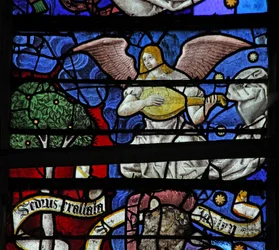 Fenster w13, ein musizierender Engel