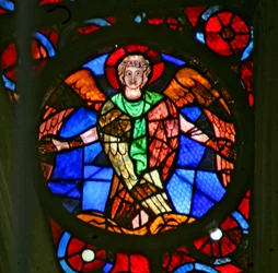 Fenster w141 mit Darstellung der Engelshierarchie: Seraphim