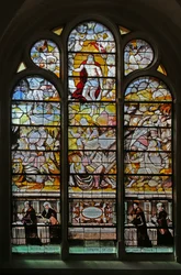 Fenster w18, die Auferstehung darstellend