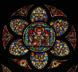 Fenster w201, einen Engel darstellend