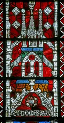 Fenster w219 mit einem Baldachin