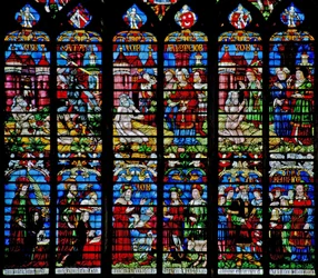 Fenster w231 zeigt die Geschichte von Hiob