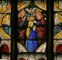 Fenster w4 mit der Darstellung der Krönung Mariens