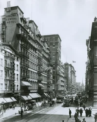 Broadway, Blick nach Norden von der Bond Street, New York City