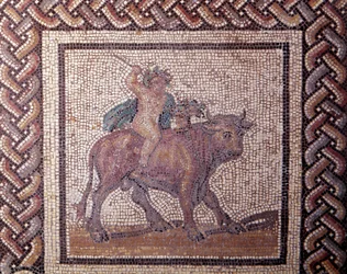 Gallorömische Kunst: Mosaikboden mit der Darstellung eines ländlichen Kalenders. Die Allegorie des Frühlings reitet auf einem Stier. Ende des 2., Anfang des 3. Jahrhunderts n. Chr. Aus Saint-Romain-en-Gal (Rhône). Saint-Germain-en-Laye, Nationalmuseum für
