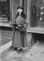 Margaret Sanger, schuldig des Verstoßes gegen das Strafgesetzbuch durch den Betrieb der ersten Geburtenkontrollklinik, 1917
