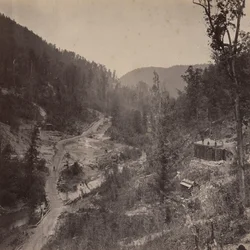 Whiteside Valley unterhalb der Brücke