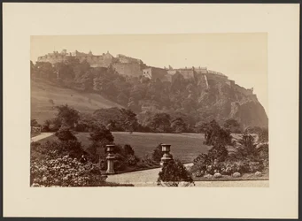 Edinburgh Castle von den West Princes Street Gardens aus