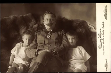 Kaiser Wilhelm II, zwei älteste Söhne, Liersch 3686