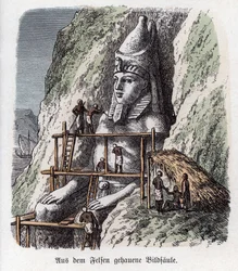 Alte Geschichte. Ägypten. Statue in einen Felsen gehauen ...