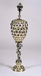 Ananasförmiger Becher mit Deckel, Nürnberg, ca. 1620