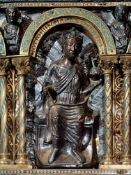 Sarkophag von Karl dem Großen. Darstellung von Kaiser Otto IV. von Braunschweig