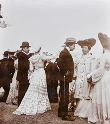 Elegante Leute rannten im Galopp, Cascine Park, Florenz