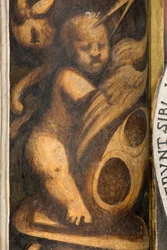 Zentrales Schiff, Lesene oberer Teil über Kapitell erster und zweiter Spann südlich, Putto (Detail)
