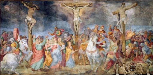 Die Kreuzigung. Inri-Inschrift (I.N.R.I.) am Kreuz. An den Seiten Darstellung des guten Schächers, auch heiliger Dismas genannt (oder Dysmas, Dimas, Dumas), und des bösen Schächers (Gesmas oder Gestas), zweier Diebe, die mit Jesus Christus gekreuzigt