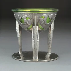 Eine Tudric Zinn- und Glas-Kuppel