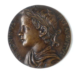 Medaille mit Antoninus Pius: Vorderseite