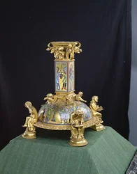 Sockel des Kreuzes von St. Bertin, aus der Abtei Saint-Bertin, ca. 1180