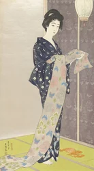 Junge Frau im Sommerkimono