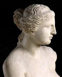 Venus von Milo, Detail des Kopfes, hellenistische Epoche, um 100 v. Chr.