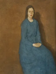 Eine junge Frau in Blau