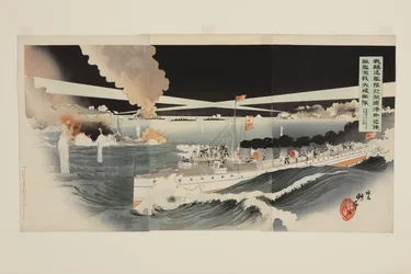 Unsere Zerstörer kämpften heftig gegen die feindlichen Schiffe außerhalb von Port Arthur und besiegten die feindliche Flotte im Morgengrauen am 13. April