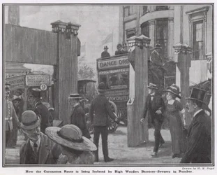 Wie die Krönungsroute durch hohe Holzzäune isoliert wird