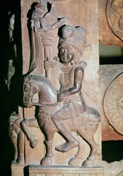 Ein Reiter (Detail) vom Tor eines buddhistischen Stupa, aus Bharhut, Madhya Pradesh, Späte Maurya-Periode, Sunga-Dynastie (180-72 v. Chr.)