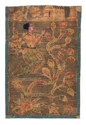 Eine Dame betet an einem Schrein