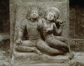 Relief eines Mithuna-Paares, aus der Höhle 4