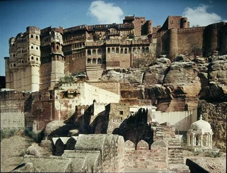 Blick auf das Mehrangarh-Fort, erbaut 1459