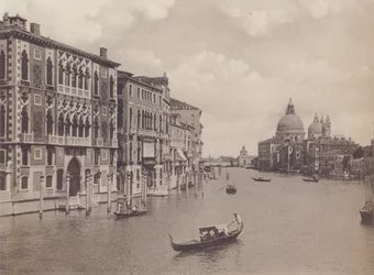 Canal Grande und Chiesa Della Salute (s/w Foto)